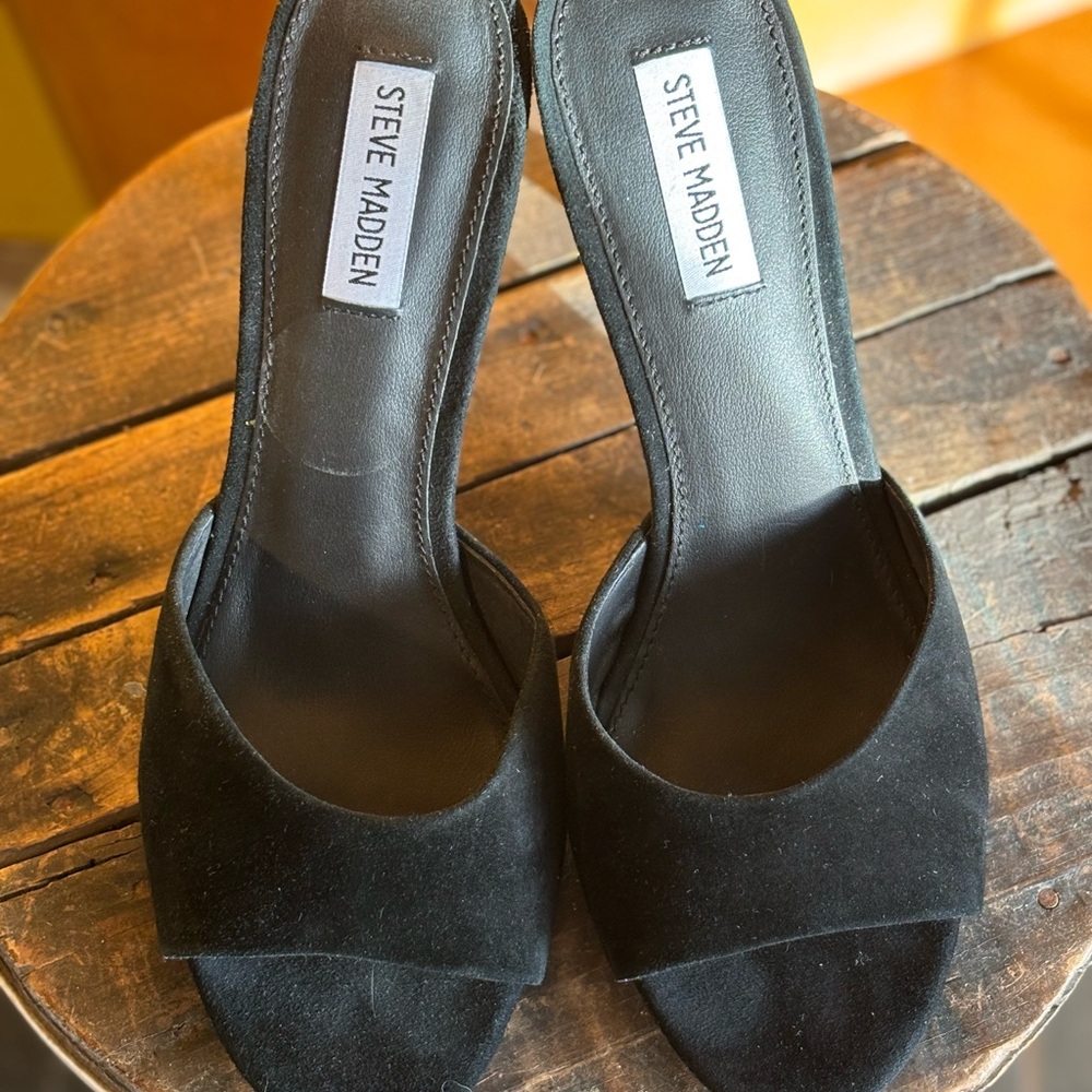 COPY - Steve Madden Black Heels Sophisticated Minimalist Design